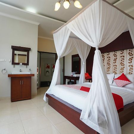 Oyo 2321 Griya Shanti Homestay Ketewel Exterior foto