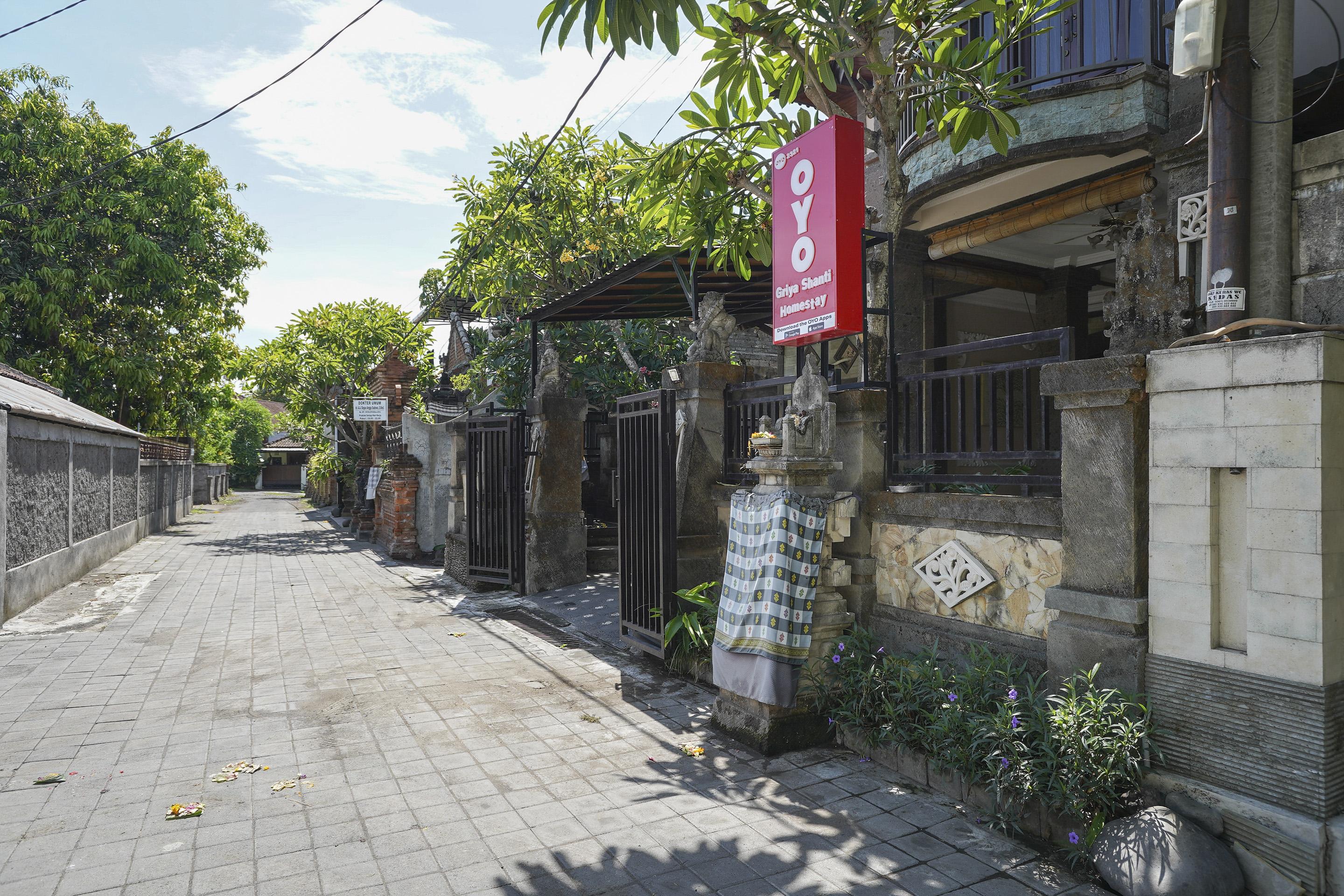 Oyo 2321 Griya Shanti Homestay Ketewel Exterior foto