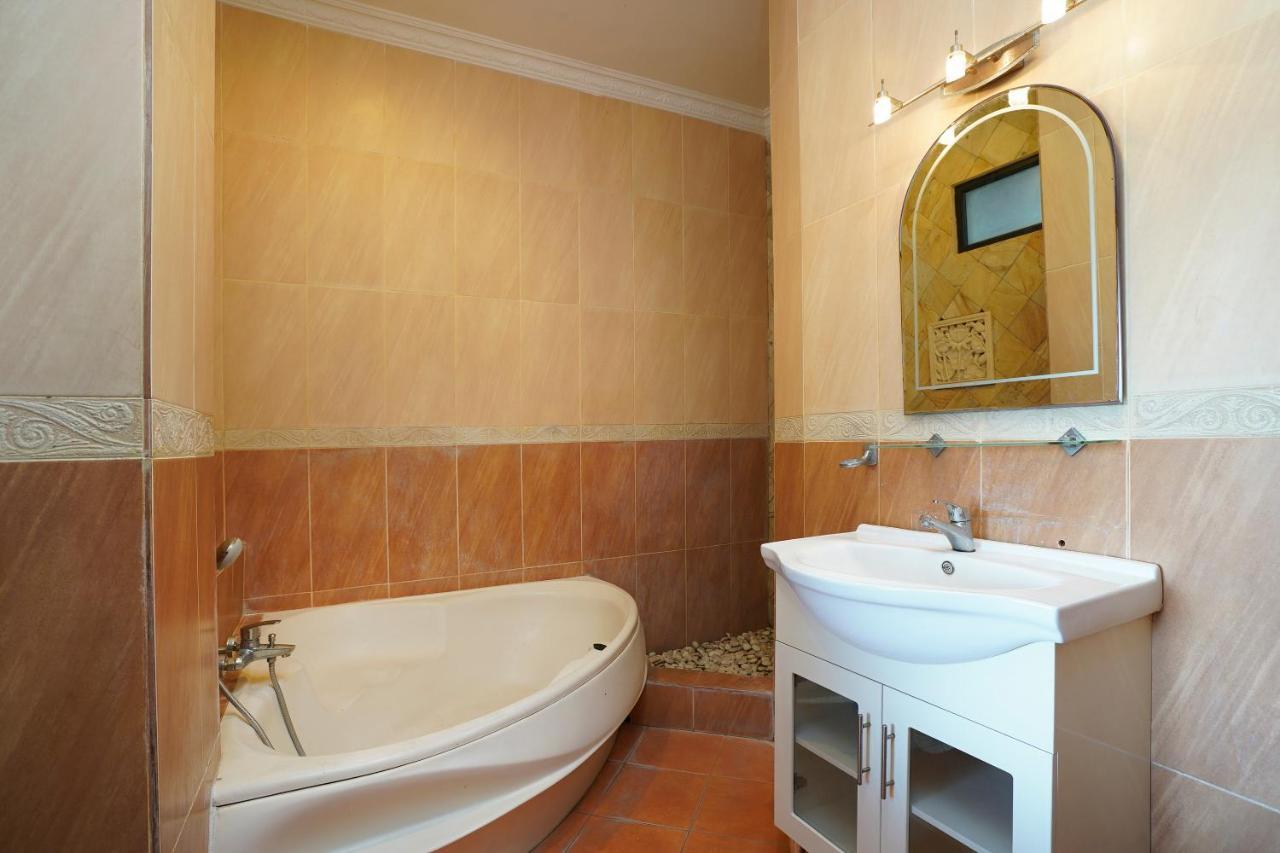 Oyo 2321 Griya Shanti Homestay Ketewel Exterior foto